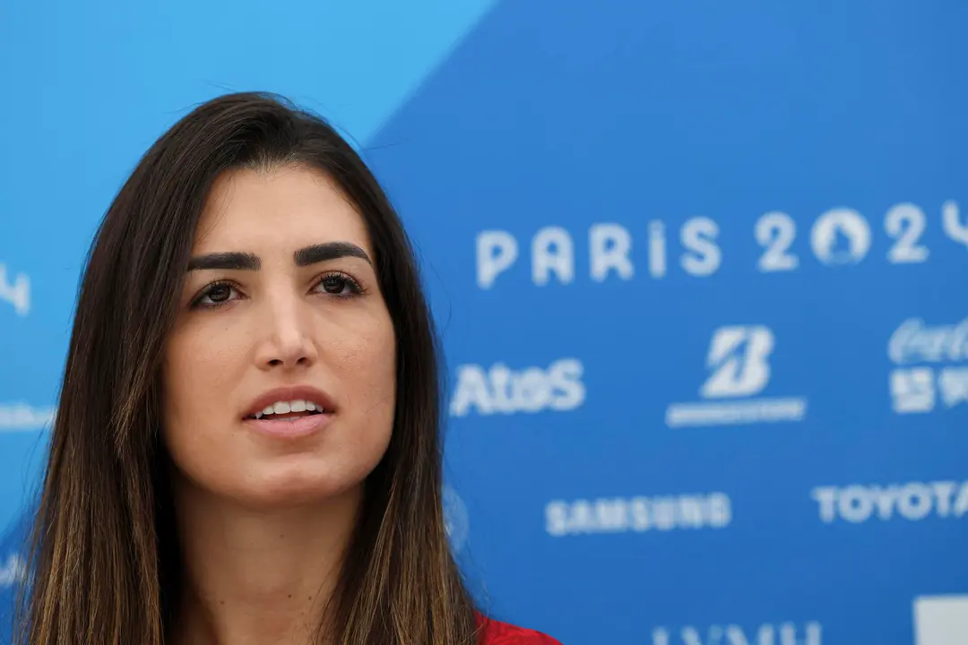 Lara Gonz&aacute;lez, capitana del equipo ol&iacute;mpico espa&ntilde;ol femenino de balonmano, durante la rueda de prensa que ha ofrecido en la capital francesa de cara a su participaci&oacute;n en los Juegos Ol&iacute;mpicos de Par&iacute;s 2024. EFE/ Sashenka Guti&eacute;rrez