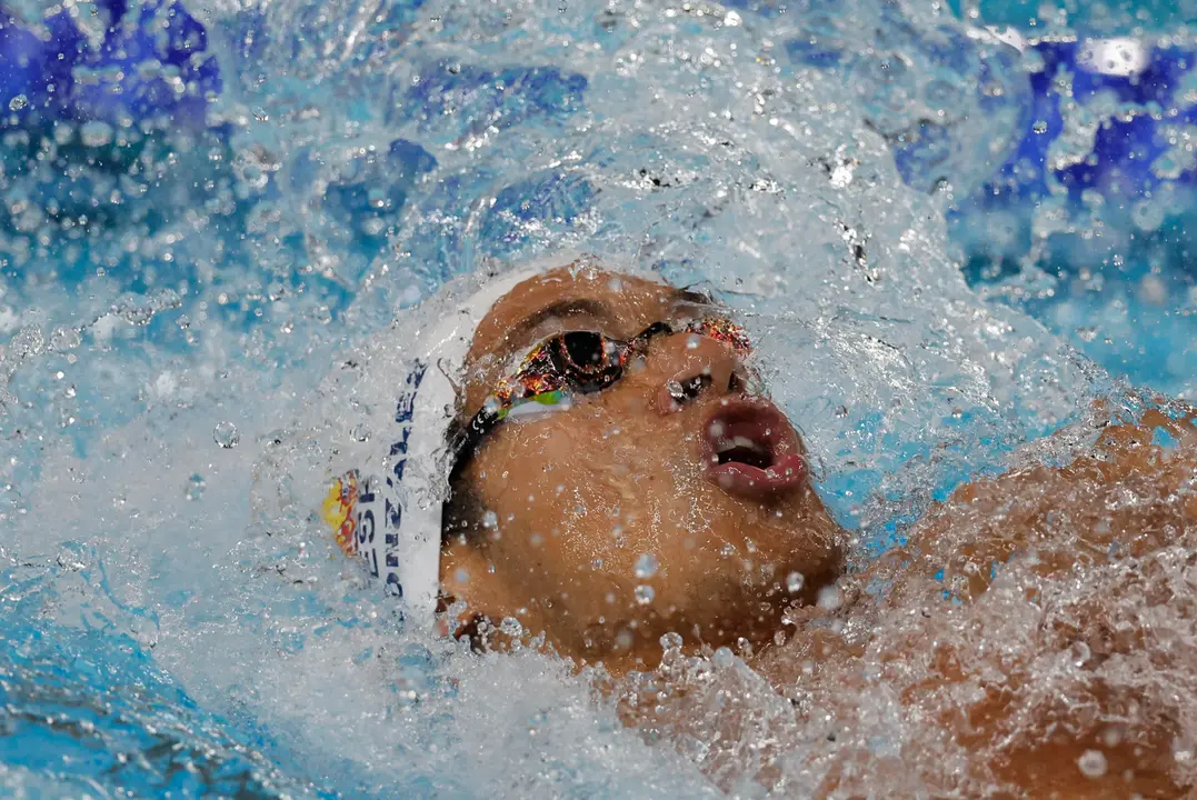 El espa&ntilde;ol Hugo Gonz&aacute;lez compite en la final de 100m Espalda Masculino en los Juegos Ol&iacute;mpicos Par&iacute;s 2024, este lunes, en Nanterre, Francia. EFE/Lavandeira Jr