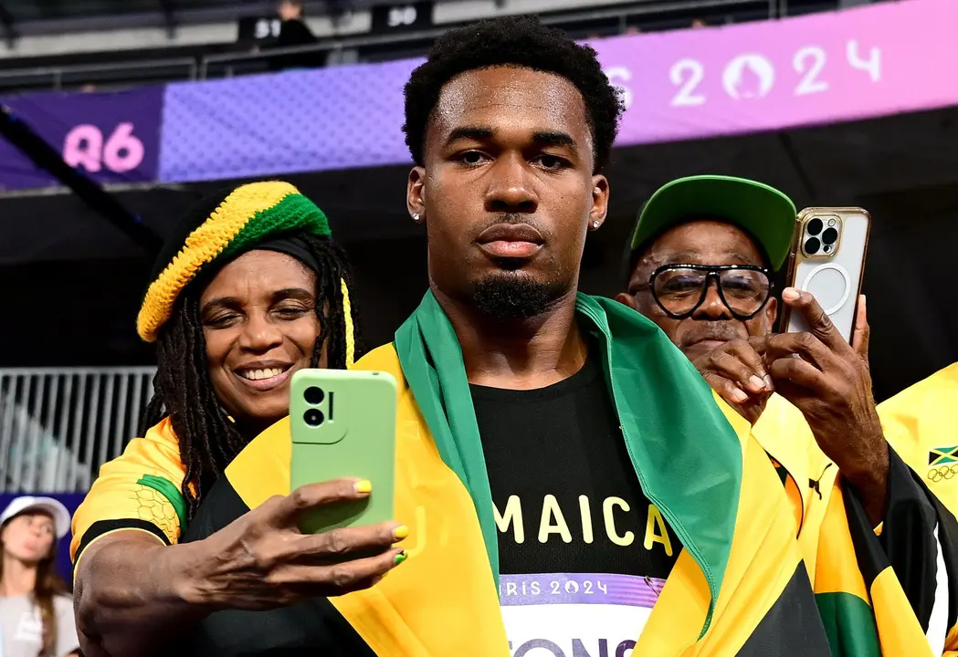 Contra todo pron&oacute;stico el jamaicano Roje Stona se colg&oacute; el oro en el concurso de lanzamiento de disco EFE/EPA/CHRISTIAN BRUNA