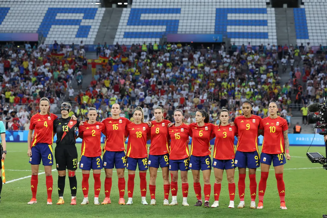 Las jugadoras de la selecci&oacute;n ol&iacute;mpica espa&ntilde;ola de f&uacute;tbol. EFE/Kiko Huesca