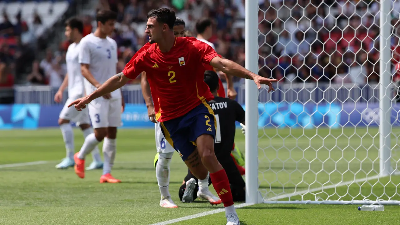 Marc Pubill celebra un gol durante el partido ante Uzbekist&aacute;n. EFE/Miguel Guti&eacute;rrez