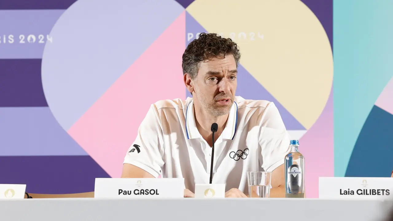 El exjugador de baloncesto Pau Gasol, miembro de la Comisi&oacute;n de Atletas del Comit&eacute; Ol&iacute;mpico Internacional (COI), durante la rueda de prensa celebrada en el Centro Principal de Prensa de los Juegos Ol&iacute;mpicos de Par&iacute;s 2024. EFE/ Miguel To&ntilde;a