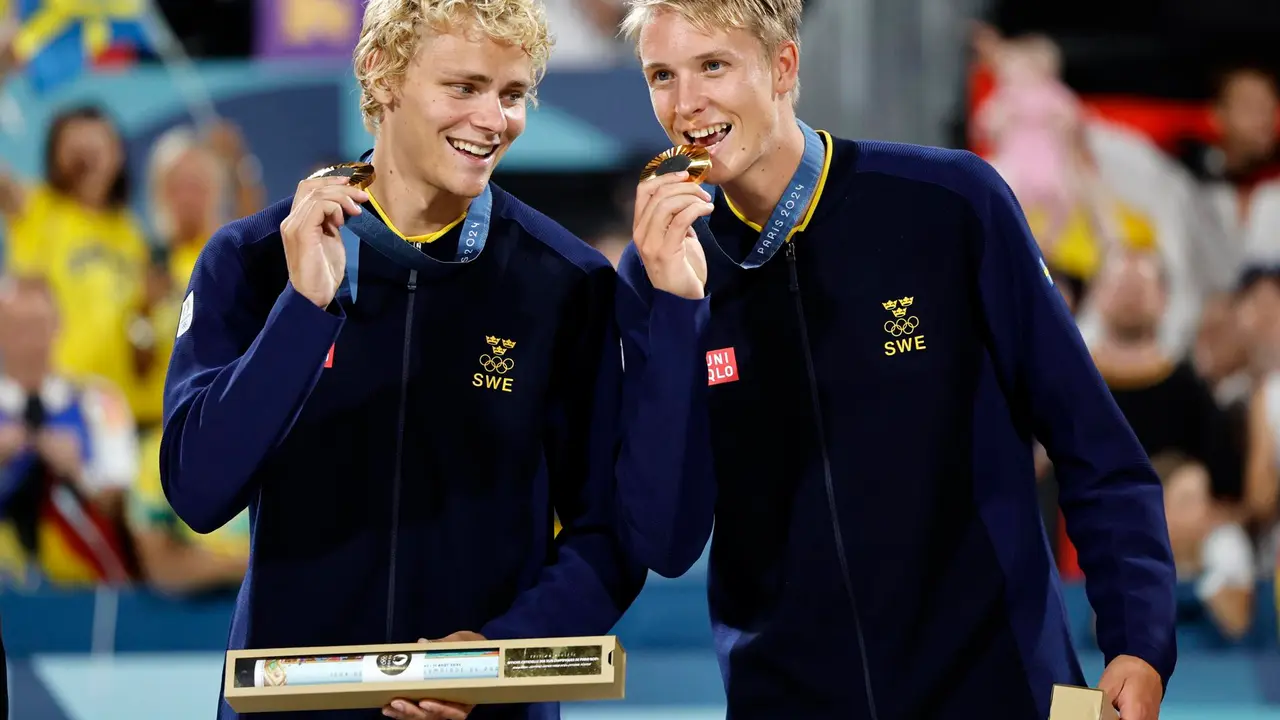 Los suecos David Ahman y Jonatan Hellvig. EFE/EPA/TOLGA AKMEN